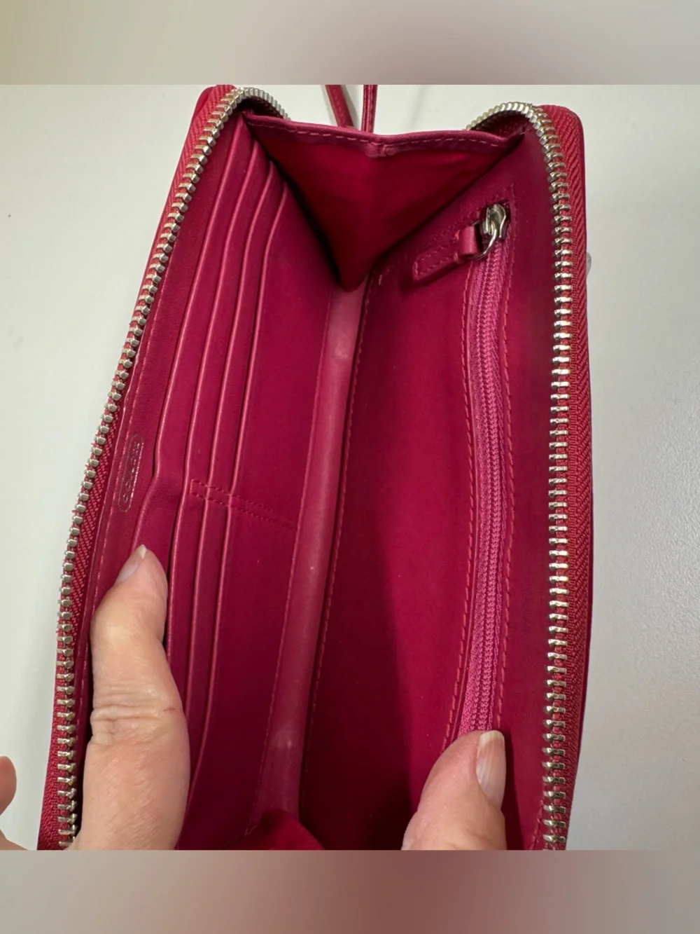 Coach Poppy Pop of Pink Kaleidoscope Patterned Wristlet - Picture 6 of 9